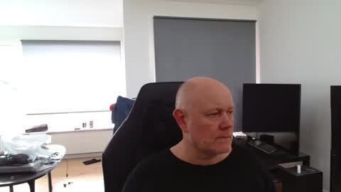 thomas315627 online show from May 3, 12:41 pm