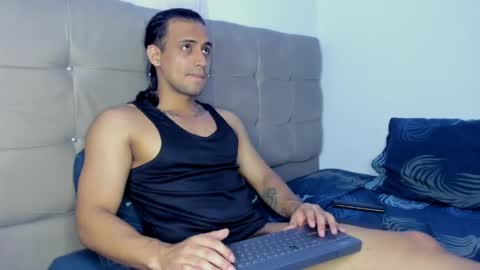 Thomas online show from April 17, 11:51 pm