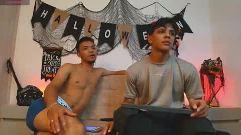 Snapshot of thomas_elg chatting on October 23, 1:20 am THOMAS  JOHANN online show from October 23, 1:20 am