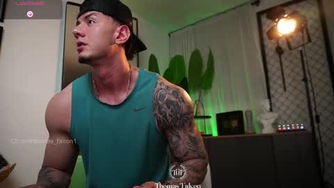 Thomas Falcon online show from March 10, 12:16 am