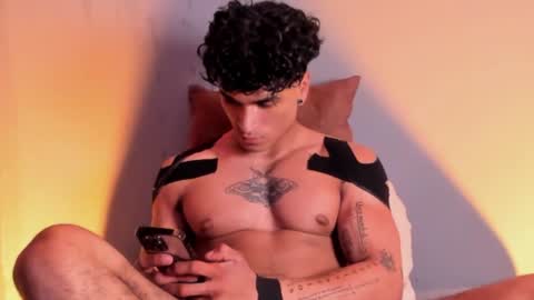 Snapshot of thomas_fit1 chatting on December 30, 4:20 am Thomas 3 JUST STAY AND BE MY LAST LOVE online show from December 30, 4:20 am