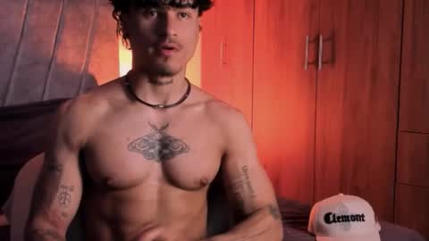 Snapshot of thomas_fit1 chatting on September 21, 11:38 pm Thomas 3 JUST STAY AND BE MY LAST LOVE online show from September 21, 11:38 pm