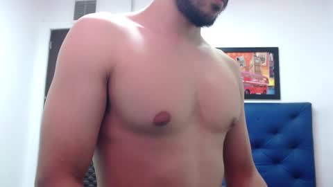 Snapshot of thomas_neuman chatting on January 24, 8:54 pm Thomas online show from January 24, 8:54 pm