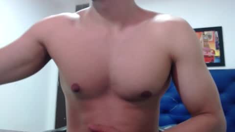 Snapshot of thomas_neuman chatting on February 9, 6:16 pm Thomas online show from February 9, 6:16 pm