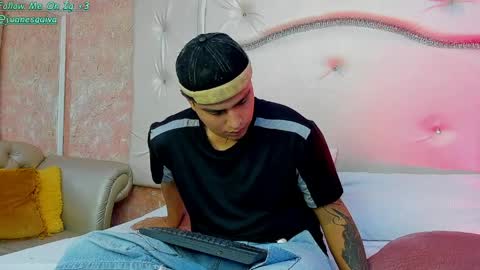 Thomas and Faon  online show from April 8, 4:46 am