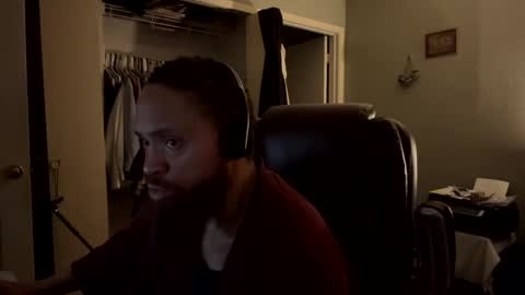 Snapshot of thomasgwhitecft chatting on December 9, 4:18 pm FatherTime online show from December 9, 4:18 pm