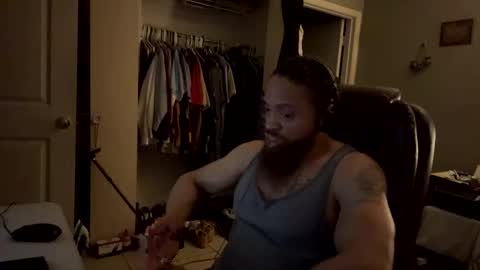 Snapshot of thomasgwhitecft chatting on December 12, 10:52 pm FatherTime online show from December 12, 10:52 pm