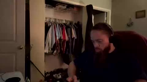 Snapshot of thomasgwhitecft chatting on January 7, 10:52 pm FatherTime online show from January 7, 10:52 pm
