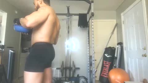 Snapshot of thomasgwhitecft chatting on December 18, 4:06 pm FatherTime online show from December 18, 4:06 pm