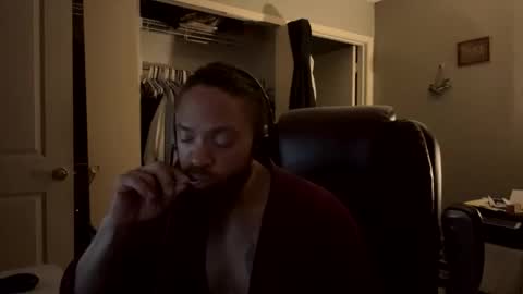 Snapshot of thomasgwhitecft chatting on January 3, 10:51 pm FatherTime online show from January 3, 10:51 pm