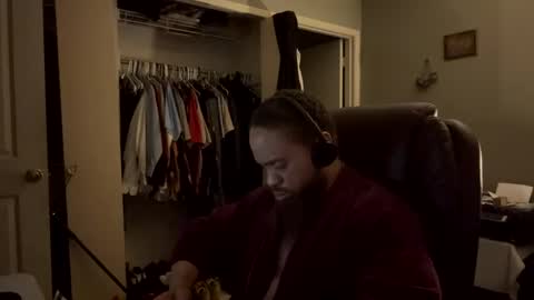 Snapshot of thomasgwhitecft chatting on January 2, 10:55 pm FatherTime online show from January 2, 10:55 pm