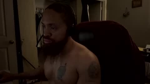 Snapshot of thomasgwhitecft chatting on February 18, 11:52 pm FatherTime online show from February 18, 11:52 pm