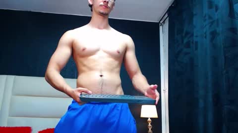 Thomas Turner online show from September 22, 11:15 pm