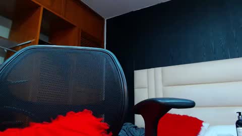 Thomas Turner online show from September 18, 12:23 am