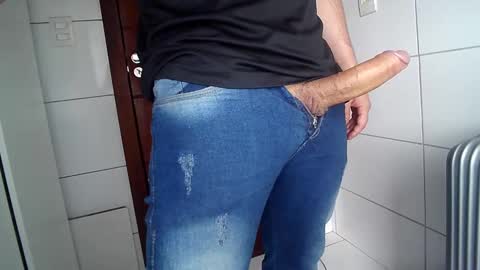 Snapshot of thomaz__ chatting on October 1, 7:18 pm thomaz__ online show from October 1, 7:18 pm