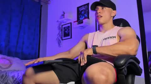 Thoms Every online show from September 10, 3:27 am