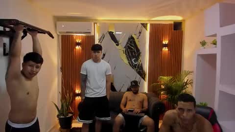 thomson_hot01 online show from April 29, 5:23 am