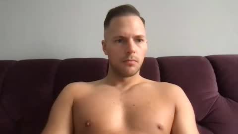 Snapshot of thorhh1991 chatting on October 8, 10:52 am thorhh1991 online show from October 8, 10:52 am