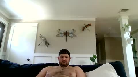 Make me explode please... online show from April 24, 5:04 pm