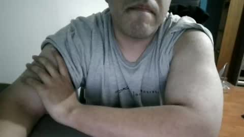 tiago2588 online show from April 5, 3:08 pm