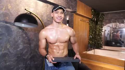 Tian Brooks online show from April 28, 5:34 am