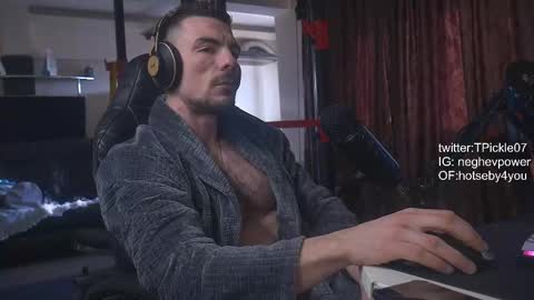 tickle_my_pickle07 online show from March 4, 6:15 am