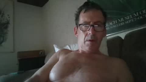 JustMe online show from April 21, 10:32 am