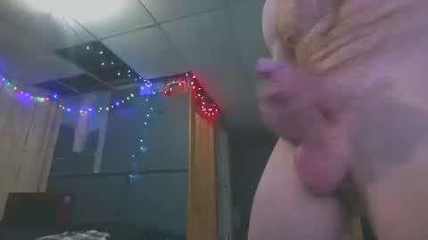 Snapshot of tigars36 chatting on December 28, 4:30 am Tigars36 online show from December 28, 4:30 am