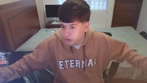 Snapshot of tightncuteass chatting on September 14, 10:34 pm Camilo online show from September 14, 10:34 pm