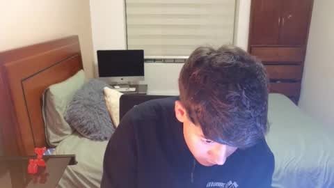 Snapshot of tightncuteass chatting on September 25, 11:57 pm Camilo online show from September 25, 11:57 pm