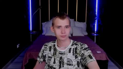 Snapshot of tim_blackk chatting on October 9, 4:12 pm Tim online show from October 9, 4:12 pm