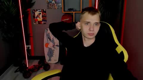 Snapshot of tim_blackk chatting on October 13, 8:59 pm Tim online show from October 13, 8:59 pm