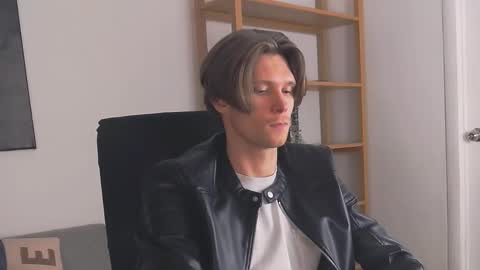 ask me online show from December 3, 8:59 pm