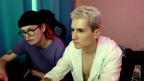 tim_stevenss online show from October 10, 8:19 am