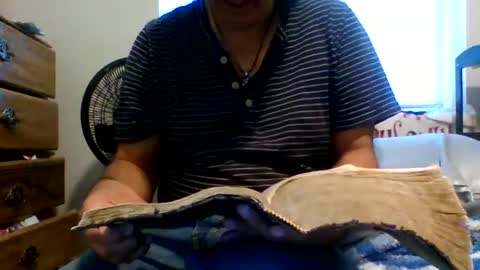 Snapshot of timmy260250 chatting on October 12, 5:29 pm timmy260250 online show from October 12, 5:29 pm