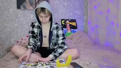 Timothy Fox online show from May 5, 8:09 pm