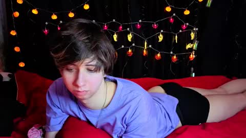 Snapshot of timothy_fox chatting on October 19, 10:07 am Timothy Fox online show from October 19, 10:07 am