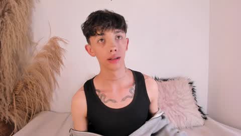 Snapshot of timothy_ross chatting on January 17, 7:42 pm Timothy 21 years old online show from January 17, 7:42 pm