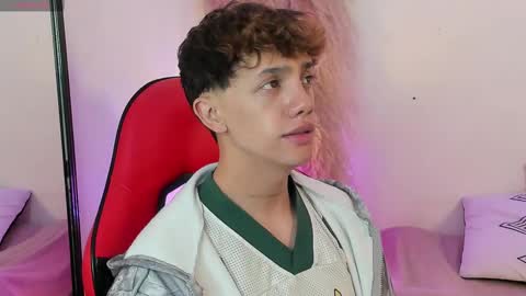 Snapshot of timothy_ross chatting on September 12, 8:31 pm Timothy 21 years old online show from September 12, 8:31 pm