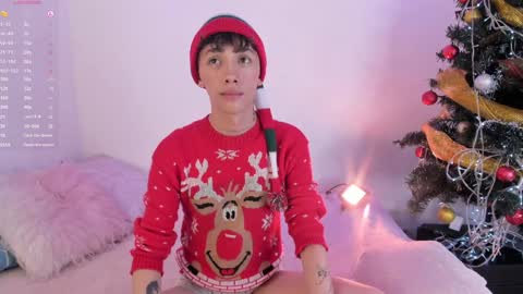 Snapshot of timothy_ross chatting on December 24, 9:00 pm Timothy 21 years old online show from December 24, 9:00 pm