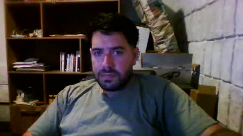 tinybenji9393 online show from February 10, 3:11 am