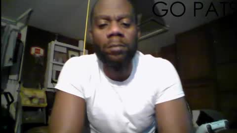 Snapshot of tinycock_1979 chatting on December 17, 12:34 am tinycock_1979 online show from December 17, 12:34 am