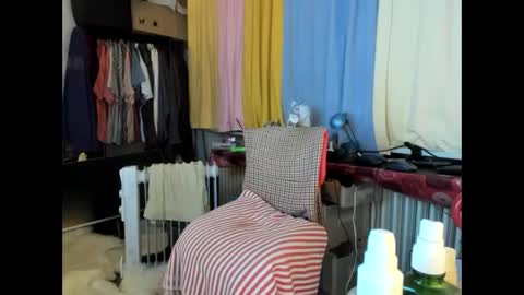 Snapshot of tittkiss chatting on December 27, 8:35 am liebe es mich nackt vor der cam zu zeigen online show from December 27, 8:35 am