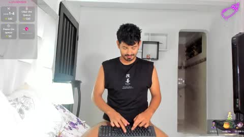 Snapshot of tj_detwailer chatting on December 24, 5:05 am tj_detwailer online show from December 24, 5:05 am