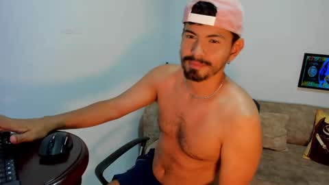 Snapshot of tj_detwailer chatting on December 14, 6:02 am tj_detwailer online show from December 14, 6:02 am