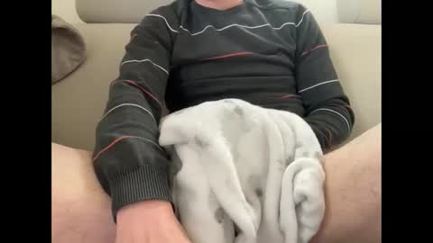 tkastelic93 online show from March 11, 7:26 am