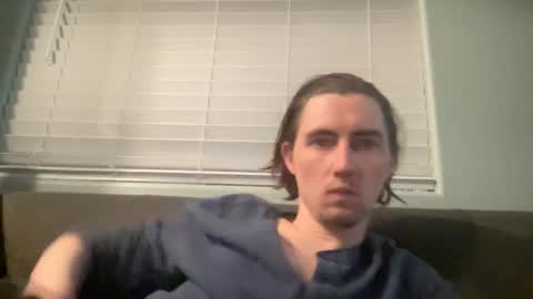 Snapshot of tlayne410 chatting on March 3, 7:17 am tlayne410 online show from March 3, 7:17 am