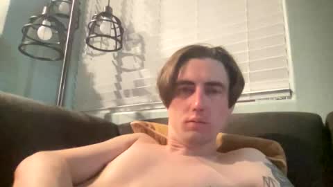 tlayne410 online show from October 26, 8:05 am