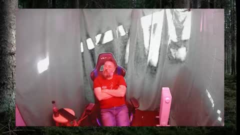 Snapshot of tmosmun chatting on November 1, 10:03 pm Tim online show from November 1, 10:03 pm