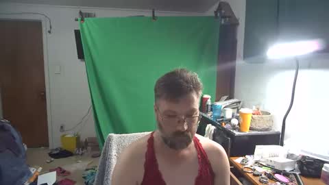 Snapshot of tmosmun chatting on January 7, 2:22 am Tim online show from January 7, 2:22 am